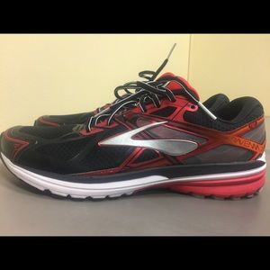 Men's brooks running shoes